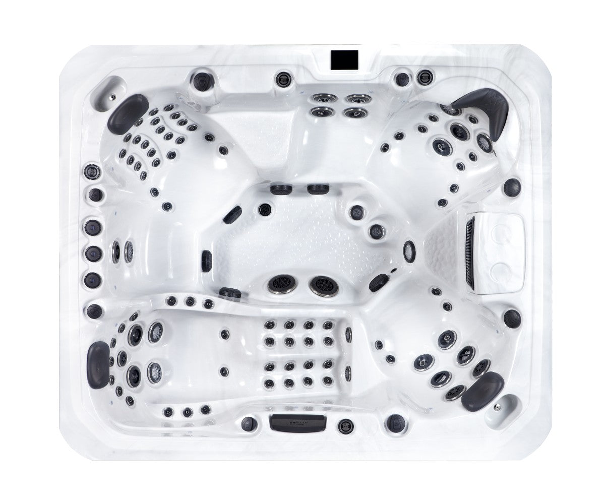 Maximus Hot Tub