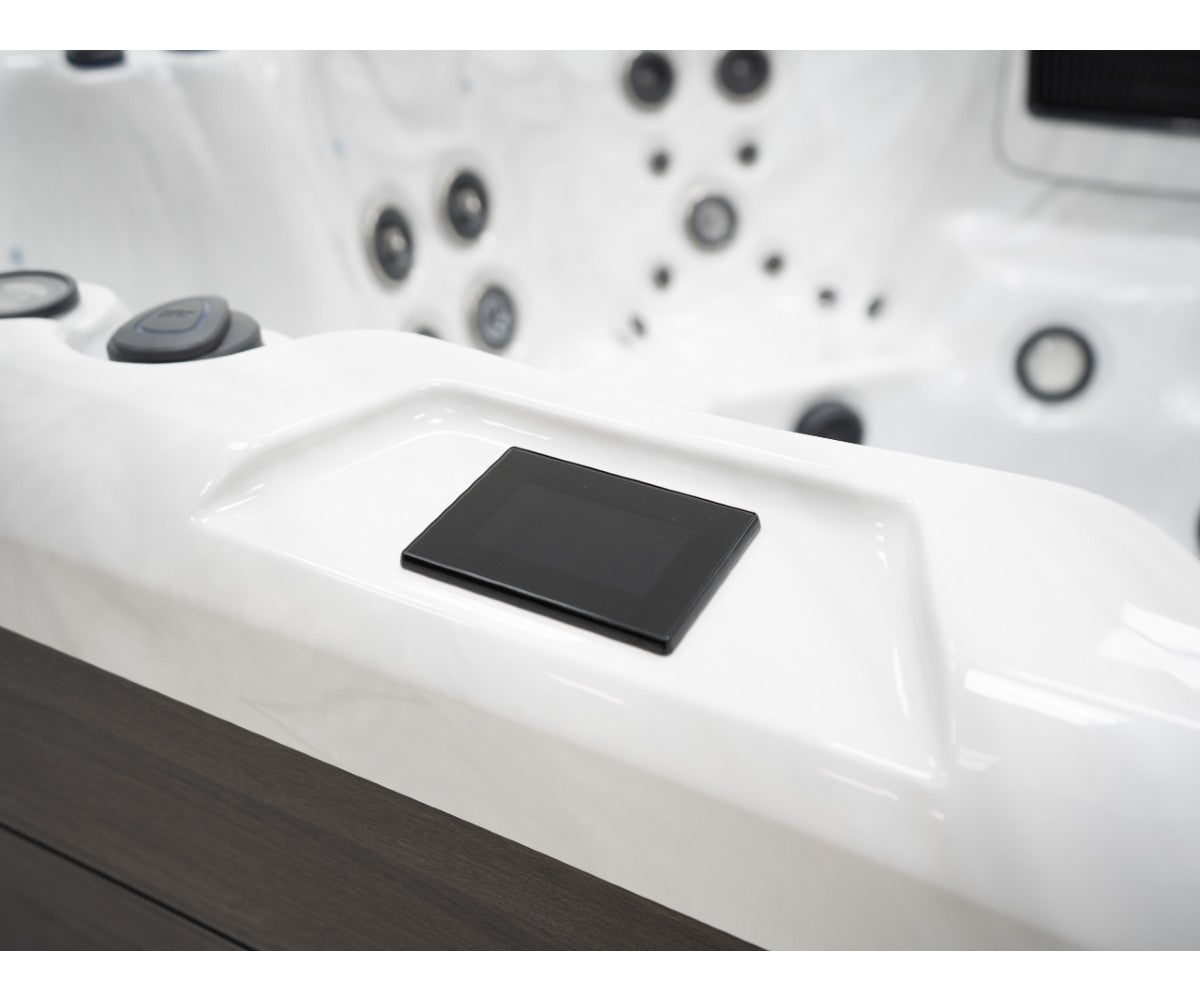Oslo Hot Tub